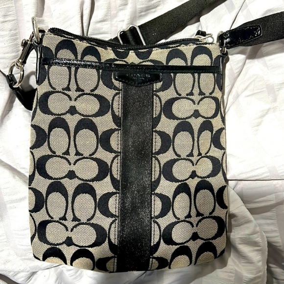 Authentic Coach Crossbody Satchel - Picture 1 of 10